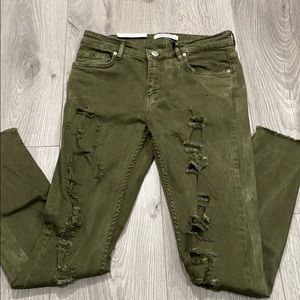🚨SOLD🚨 🚨BRAND NEW ZARA SKINNY JEANS🚨